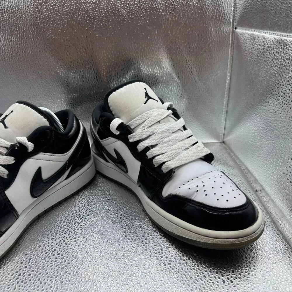 Size 8.5 Nike Air Jordan 1 Low SE Retro Concord Mens White Black Shoe DV1309-100